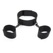 Costrittivo easy cuffs collar arms restraint black collare con manette sexy bondage harness fetish nero